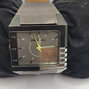 DIESEL DZ1376 Men's Brown Leather Analog Dial Quartz Genuine Wrist Watch FG9